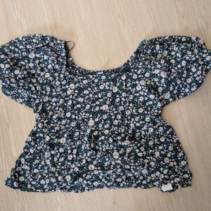 Floral Puff Sleeve Top